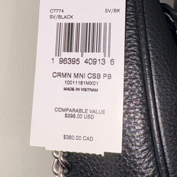 🖤 NWT Coach Mini Carmen Crossbody in Pebble Leather - Picture 3 of 15